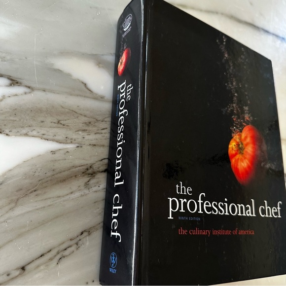 The Professional Chef Culinary Institute America Ninth Edition Wiley Cookbook - Picture 3 of 10